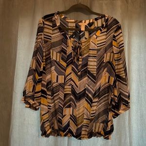 Large banana republic blouse! Shear blue and yellow design 💛💙